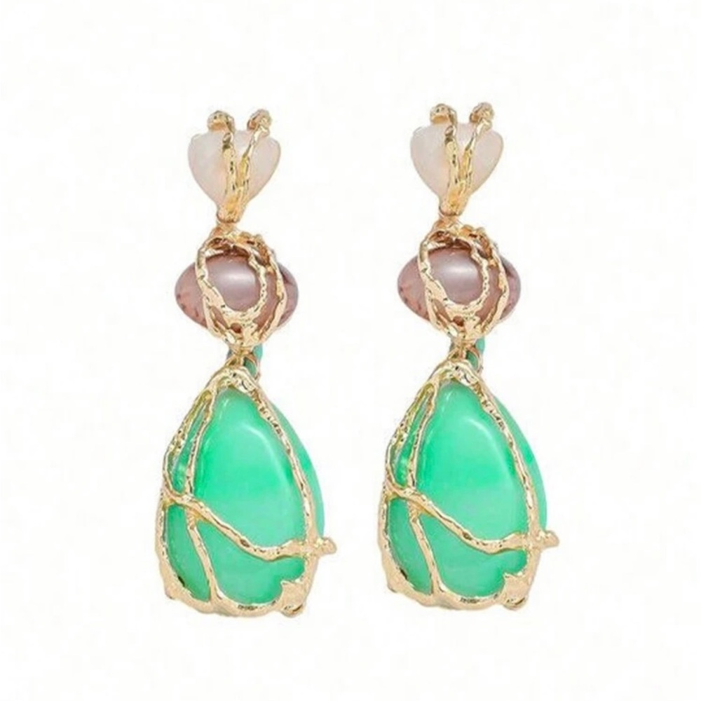 NEW Women’s Earrings Jewelry Gift - Picture 2 of 3